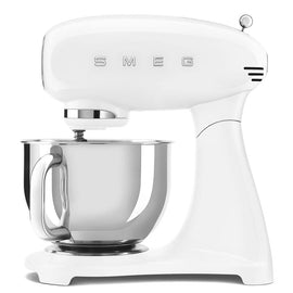 Smeg - Robot culinaire | Blanc | années 1950 | Robot culinaire en couleur Bezig met laden...